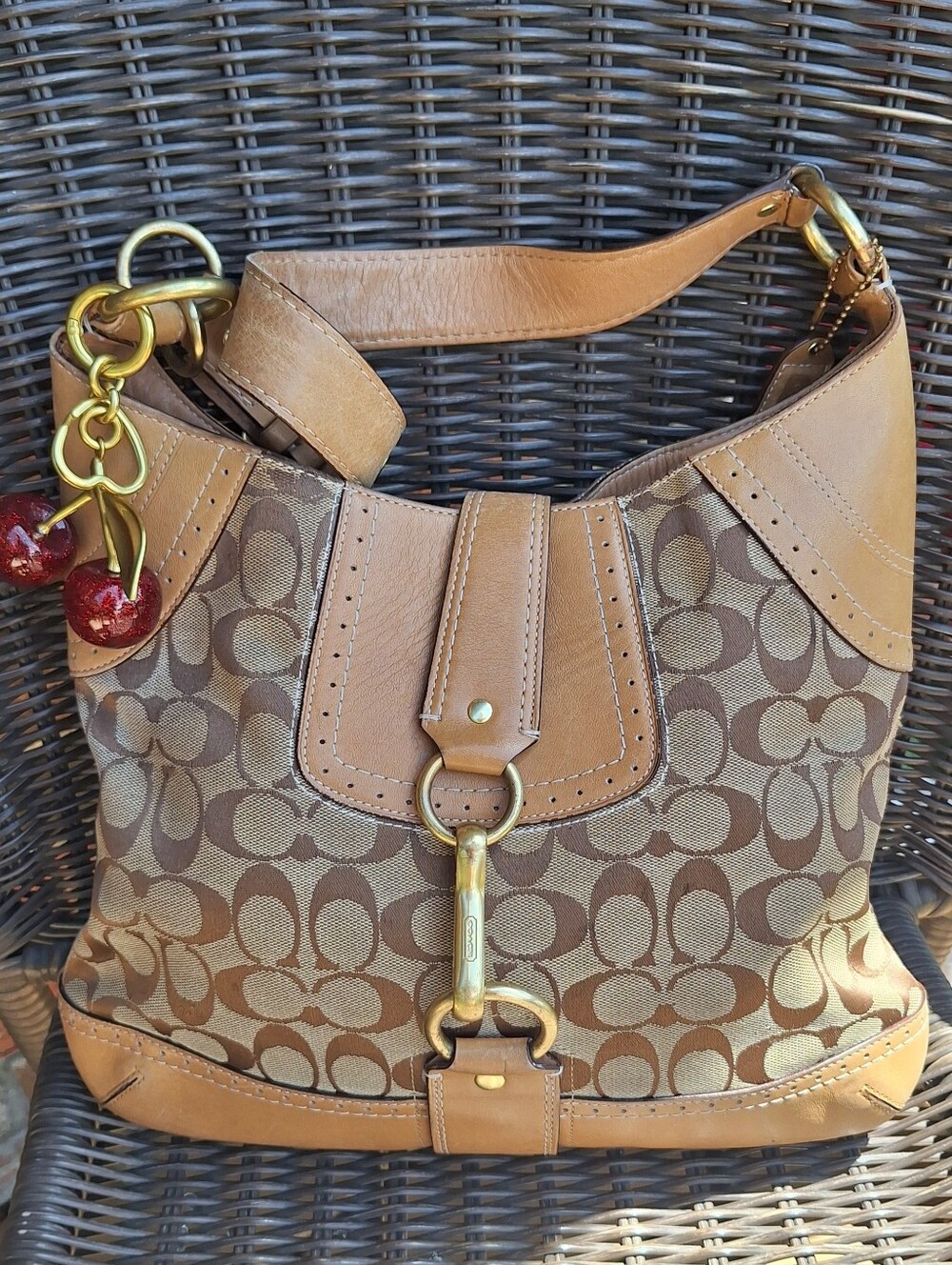 Vintage Coach Hampton Brown Leather Hobo Shoulder Bag